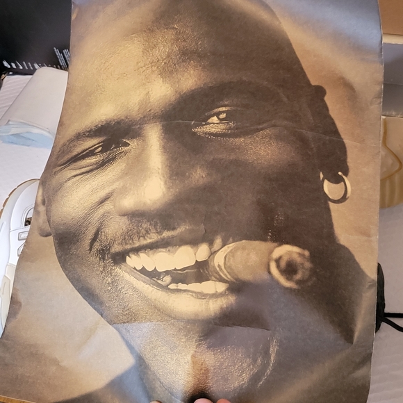 2 Michael Jordan Chicago print vintage very nice pictures